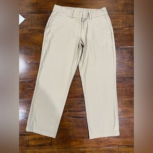Nike Women’s Golf Khaki Pants Size 6 Dri Fit / Athletic Material
